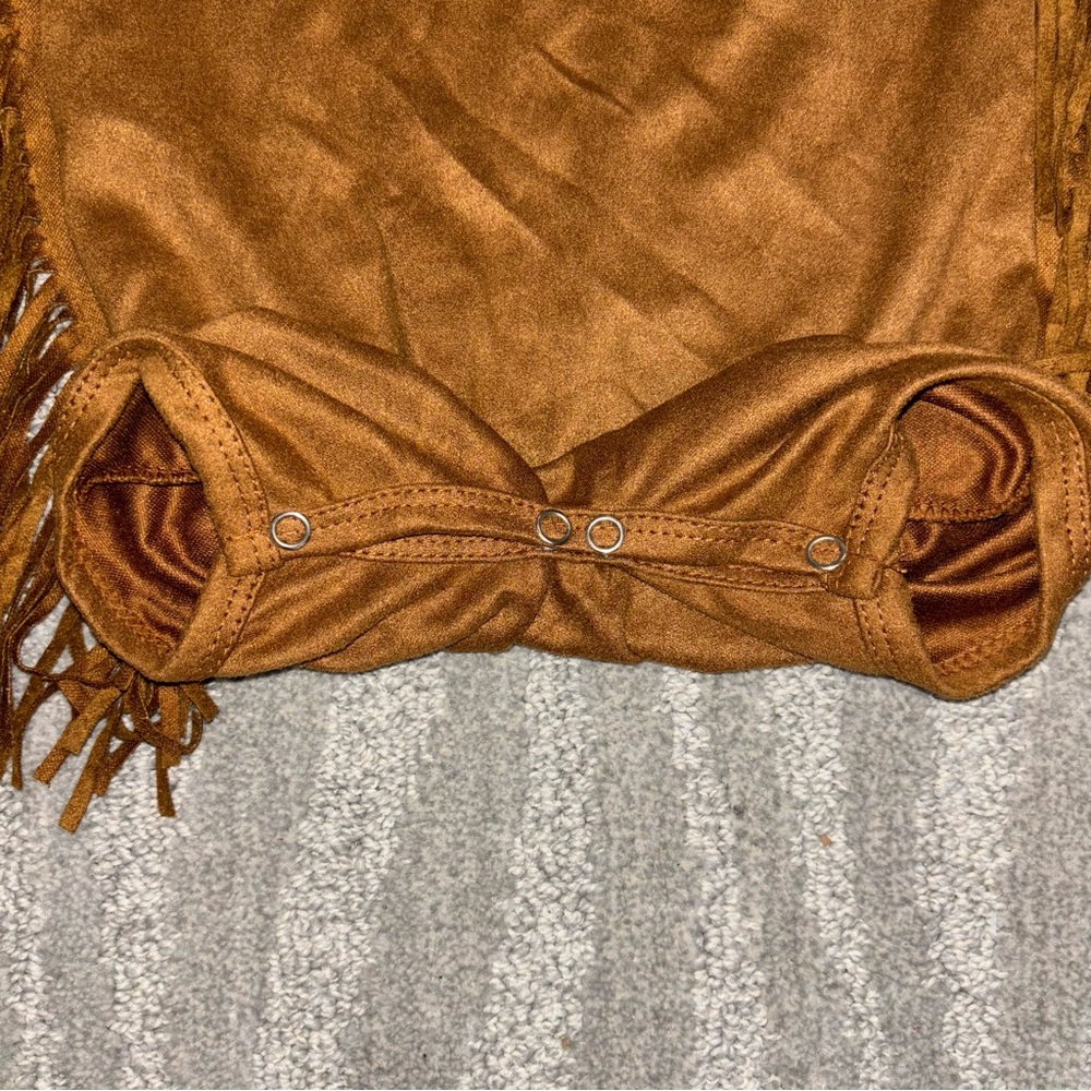 NWT Baileys Blossoms Brown Fringe Sleeveless Onesie Western Boho 6-12 Months - Picture 5 of 5